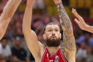 开云平台入口-尽力了！马穆凯拉什维利13中6&amp;三分5中1拿到14分 另有1板2助1断