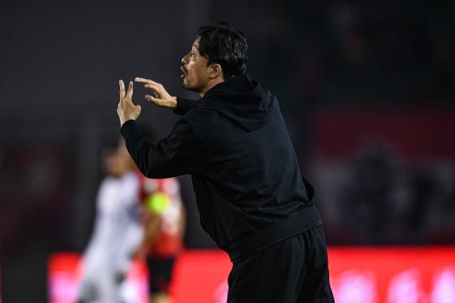 开云app-谢晖带队主场压着打遭开门黑 亚泰三度补时遭绝杀