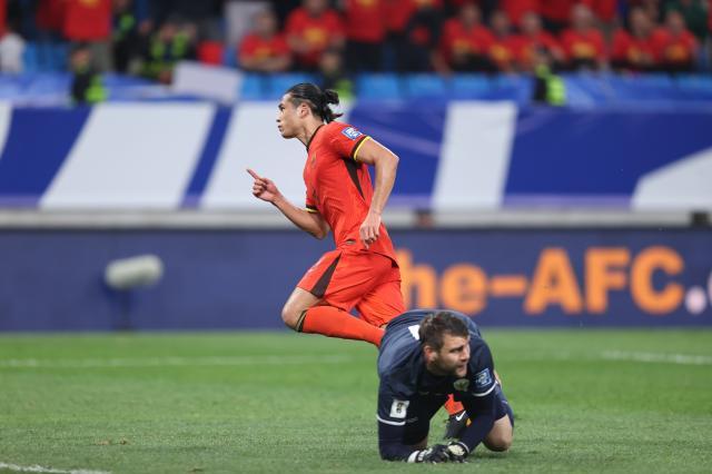 开云平台入口-张玉宁3年后世预赛破荒笑开颜 赞高准翼巧妙助攻