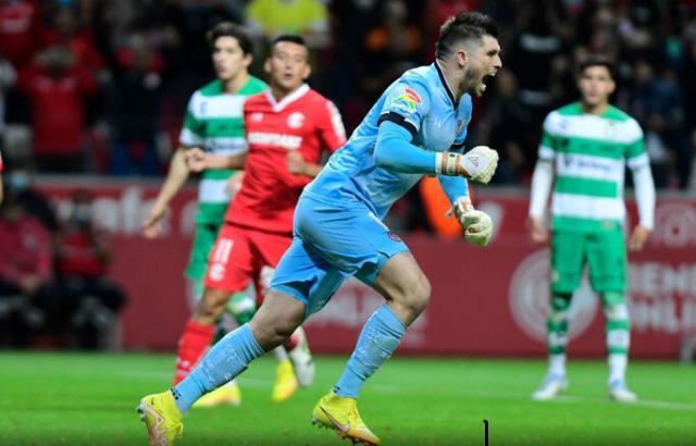 开云移动端-巴西门将13球成墨超史上进球次多门将 第一坎波斯