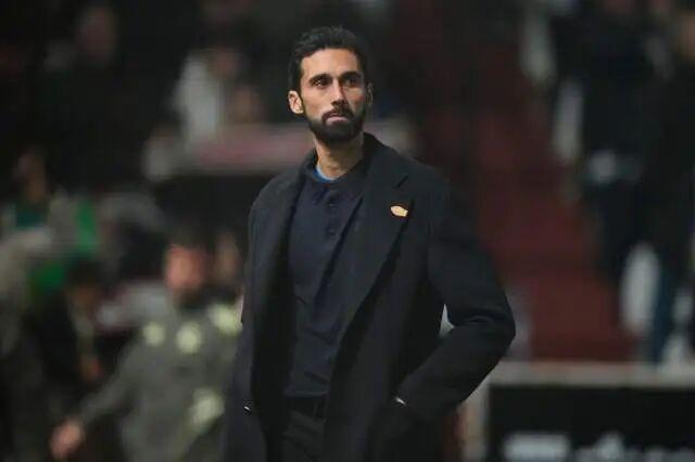 kaiyun应用-近97场23败！平均每4场输1场，皇马的问题可不只是阿韦洛亚造成的